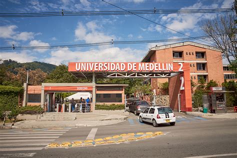 Nuevos Egresados Universidad De Medellín