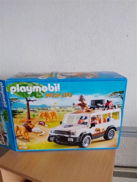 Playmobil Safari Set 6798 Avec Lions 4x4 Jeep And équipe Safari Complet