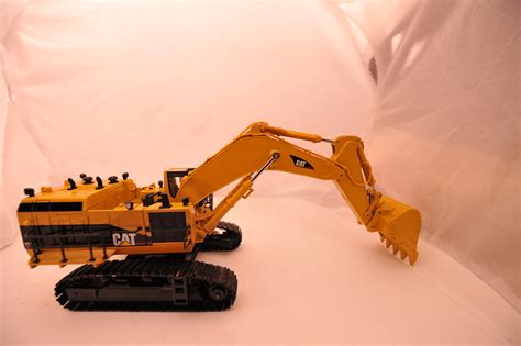 Cat 5110b Excavator 150th Scale Diecast Metal By Norscot Flickr