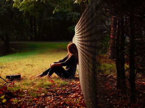Sad And Lonely Girl Wallpapers