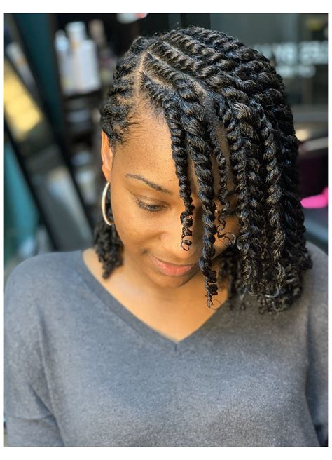 Super Cute Two Strand Twist Naturalhairupdo In 2020 Natural Hair