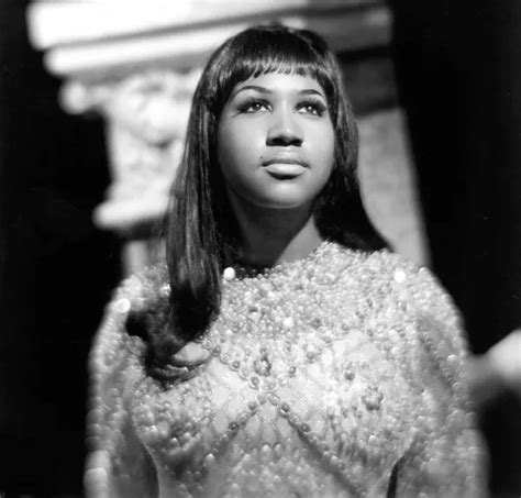 The Queen Is Dead Aretha Franklin Dead 76 Phawkercom Curated