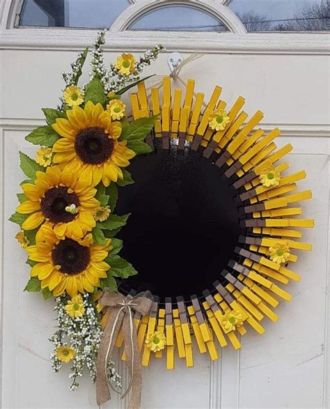 Pin By Laura Bond On Stuff To Try Sunflower Wreath Diy Clothes Pin