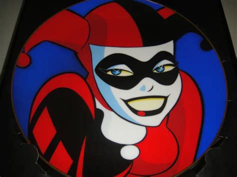 Warner Bros Harley Quinn Collectors Plate Statue Maquette Batman