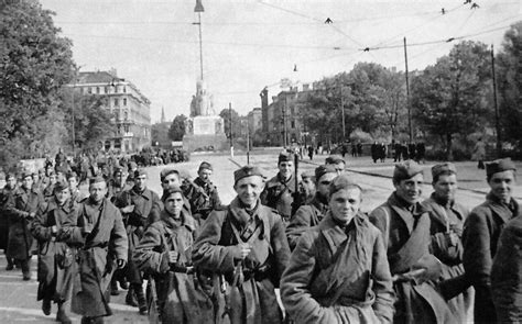 9 Tot 15 Oktober 1944 Rode Leger Staat Aan De Duitse Grens VRT NWS