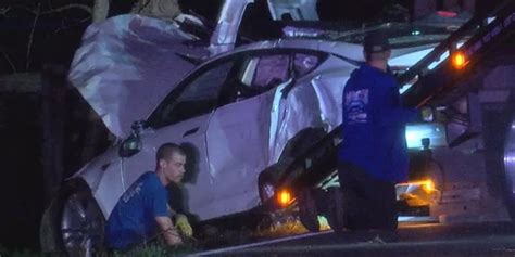 teens involved in fatal ohio prom night car crash were running late to event victim s sister