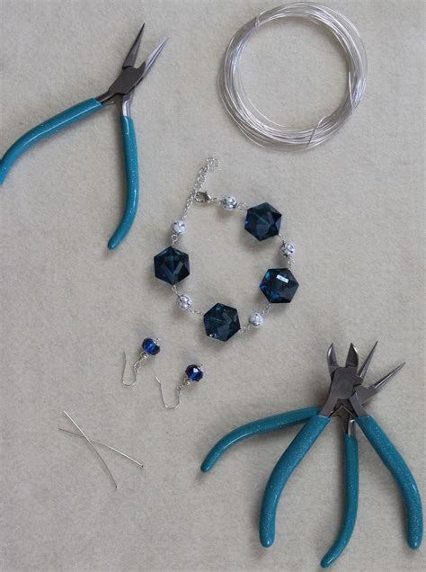 $6 x 4 = $24. Learn how to make your own DIY wire beaded jewelry! Your creations will be perfect for gifts ...