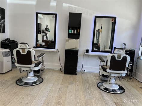 Classy Barber shop | Rent this location on Giggster