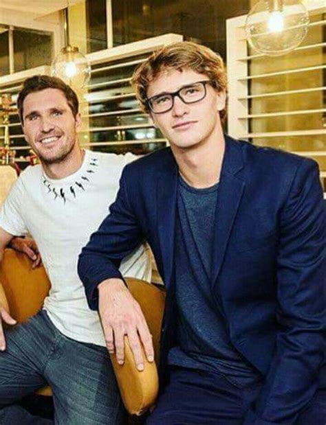 4 is relaxing by the sea with his older brother zverev closed his season with five titles and his first appearance at the atp finals in london, while his older brother mischa ended up at no. Zverev Brothers | Tennis players, Tennis champion ...
