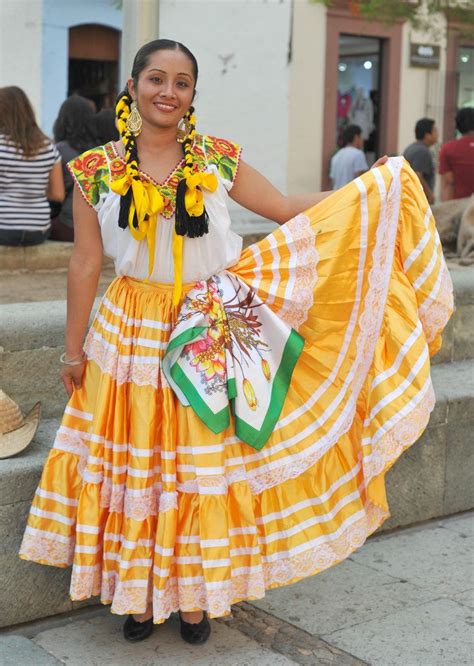 Oaxaca Beauty Mexico Traditional Mexican Dress Mexican Outfit