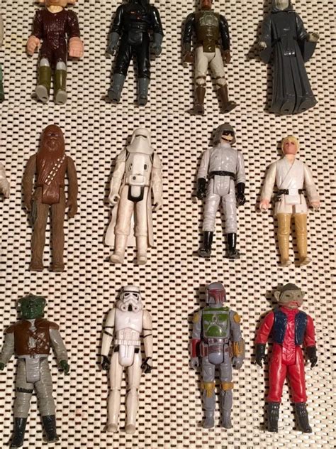 Set Of 28 Vintage Star Wars Action Figures From 70s And 80s