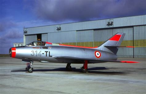 AviationsMilitaires.net — Dassault MD-454 Mystère IV ...