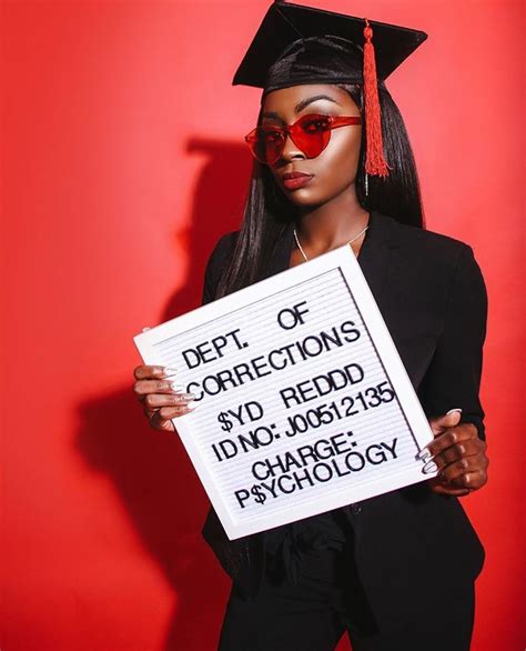 black girls graduate ™ on instagram “she got goals she pursuin em 😏 congrats sydreddd 👩🏾‍🎓💕