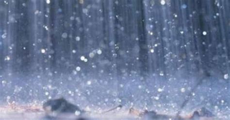 Les averses étaient très localisées hier, elles le seront toujours aujourd'hui. Passage en vigilance JAUNE pour fortes pluies et orages | RCI