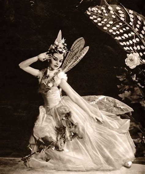 Vivien Leigh As Titania In A Midsummer Nights Stimuli Vintage