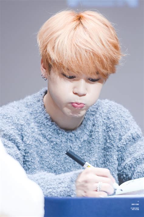 Cute Jimin~ Kimchis Center Photo 39435989 Fanpop