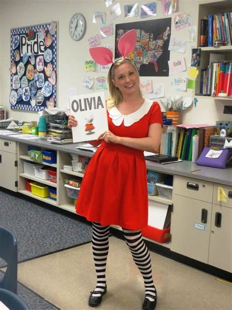 15 Easy Book Character Costumes For Teachers Teacher Costumes