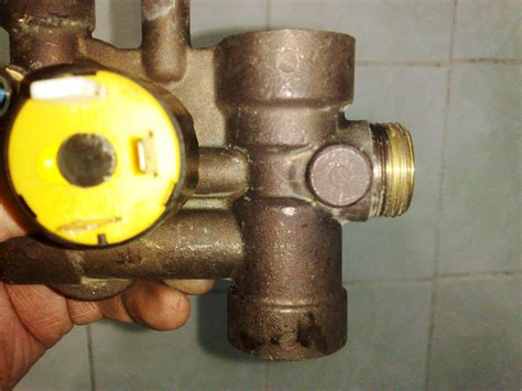 Simple Science: How to Make a Volcano with Kids