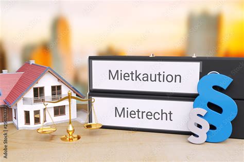 Mietsicherheit Ordner Beschriftet Mit Den W Rtern Mietkaution Und Mietrecht Liegen Neben Einem