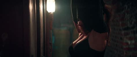 Nude Video Celebs Emilia Clarke Sexy Terminator Genisys 2015