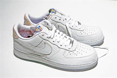 The nike air force 1 initially debuted all the way back in 1982 as a pair of basketball kicks, but because of its contemporary looks and unmatched comfort, the silhouette became a lifestyle shoe essential that remains popular even up until this present day. SOLE WHAT?: Nike Air Force 1 Year of The Dragon 3