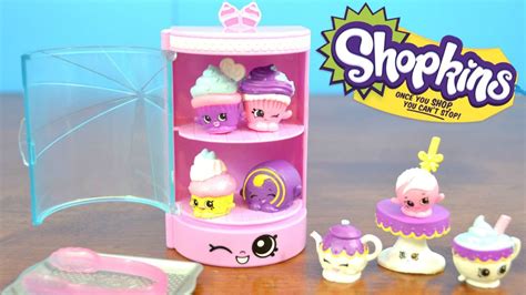 Shopkins Season 3 Food Fair Cupcake Collection With Sweet Treats And