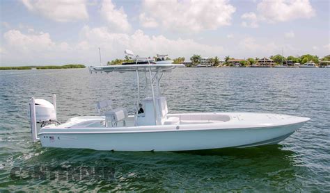 25 Bay Fishing Boat Born In Biscayne Bay Contender Boats