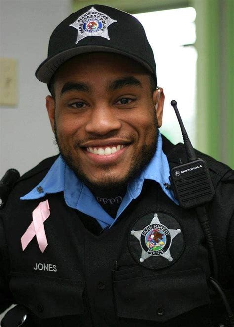 Illinois Officer Still In Critical Condition After Being Shot 3 Times