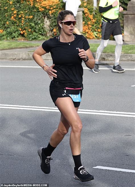 candice warner shows off her toned legs in tiny shorts as she participates in sydney s city 2