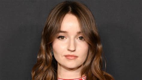 Kaitlyn Dever Spills How Her Acting Career And Co Star Julia Roberts