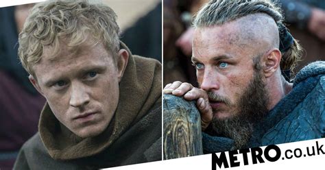 Vikings Travis Fimmel Called For Directors To Cut Ragnar Sex Scene Metro News