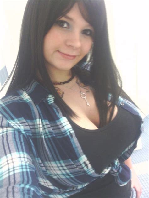 Great Cleavage In A Plaid Shirt Porn Photo Eporner