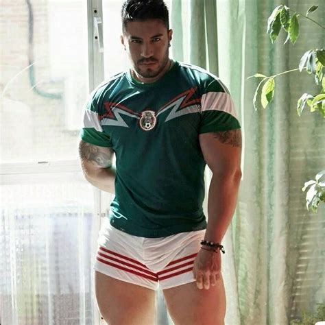 I Want That Bear Muscles Oscar 2017 Beefy Men Athletic Men Male Physique Sport Man Hairy