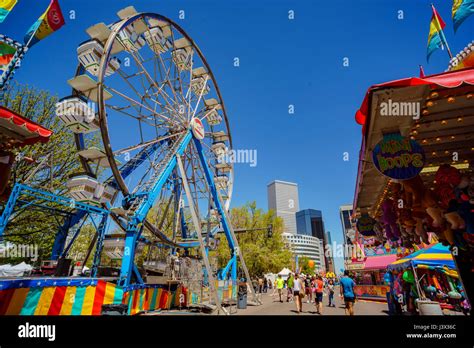 Denver Colorado Usa 8th May 2017 Thrill Rides At The Famous Cinco