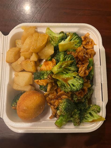 Hunan Buffet offers free Thanksgiving dinner for those in need