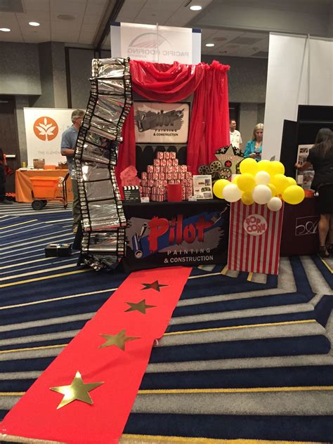 At The Movies Themed Booth Tradeshow Boothideas Decoratingcontest