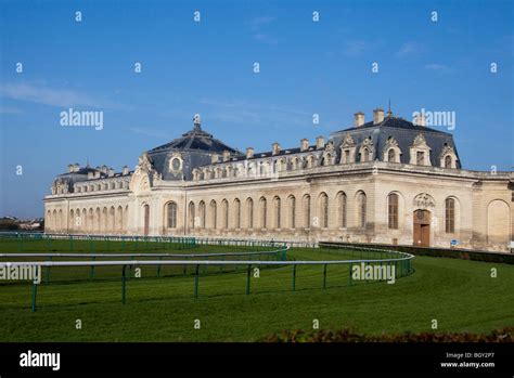 Chantilly Racecourse Hi Res Stock Photography And Images Alamy