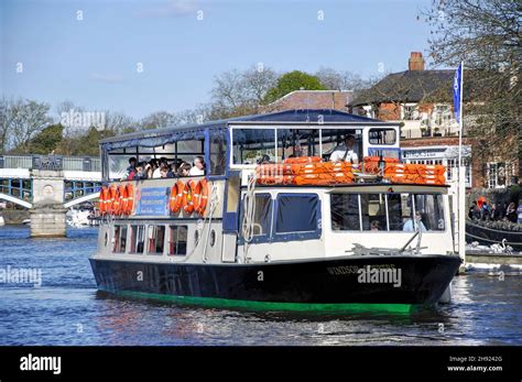 Thames Cruise Berkshire Hi Res Stock Photography And Images Alamy