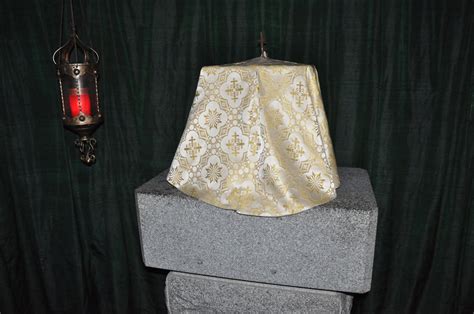 Orbis Catholicus Secundus Tabernacle Veil