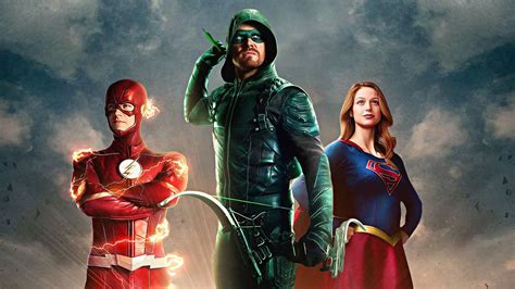 arrow stephen amell oliver queen supergirl flash barry allen the cw television network