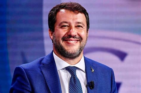Segui matteo salvini su facebook! Matteo Salvini : Chi è, Biografia, FOTO e profilo Instagram