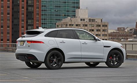Jaguar f‑pace interior blends elegance & sportiness to create the latest in contemporary design. 2018 Jaguar F-Pace | Interior and Passenger Space Review ...