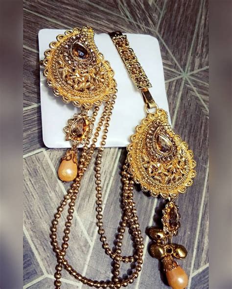 Pin On Waist Jewellery For Saree Hook Type
