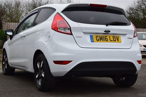 Ford Fiesta 10 Ecoboost Zetec White 3dr For Sale Richlee Motor Co Ltd