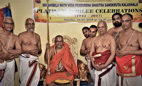 Divya Prabandha And Desika Prabandha Sri Ahobila Math Adarsh Sanskrit