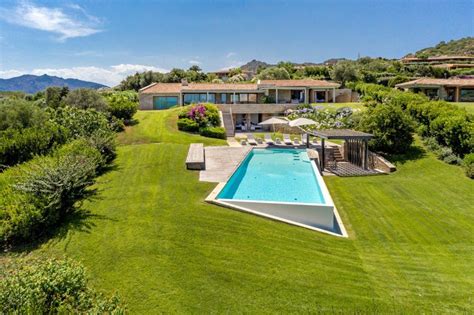 Sardinia Luxury Villas Sardinia Vacation Rentals Isle Blue