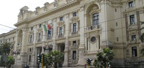 Ufficio scolastico regionale per l'abruzzo. Il Ministero dell'Istruzione precisa: «Nessuna abolizione del tema d'italiano agli esami ...