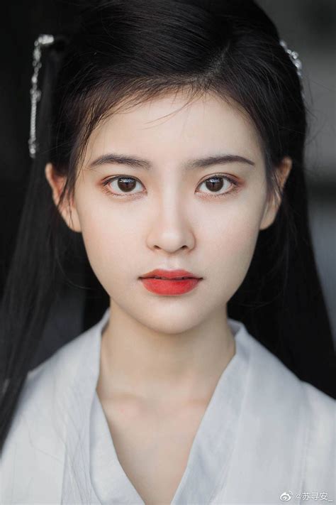 Beautiful Chinese Women Pretty Face Long Hair Models Model Hair