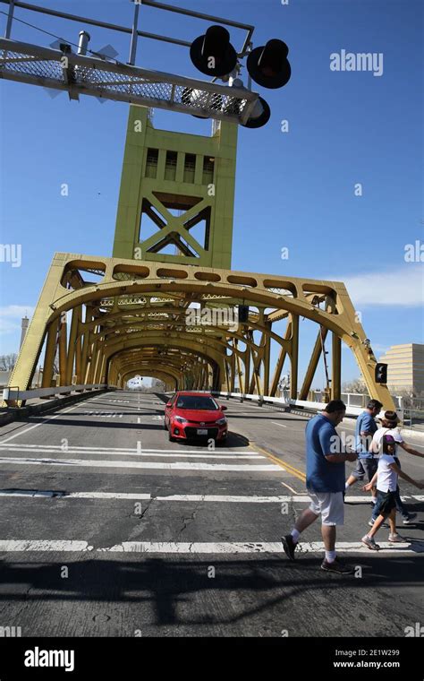 Sacramento California Usa 14th Mar 2017 The I Street Bridge Is A
