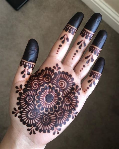 25 Trendy And Stylish Tikki Mehndi Designs Tikli